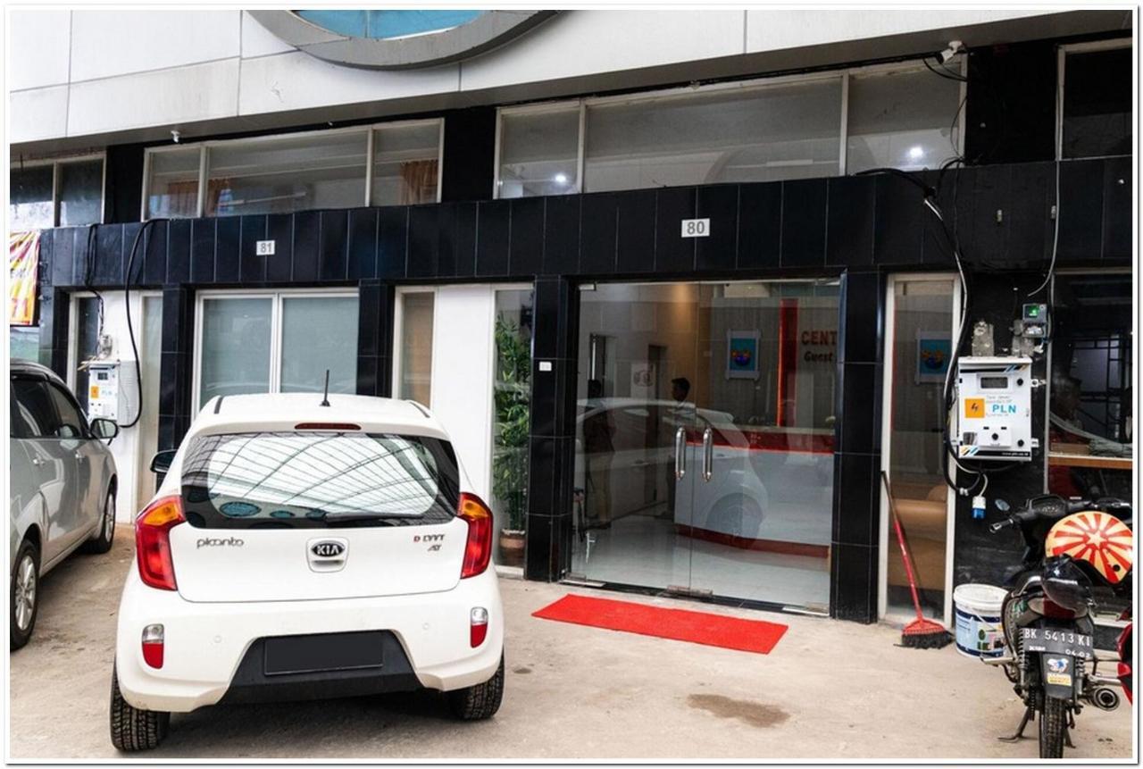 Reddoorz Plus @ Centrium Katamso Medan Extérieur photo